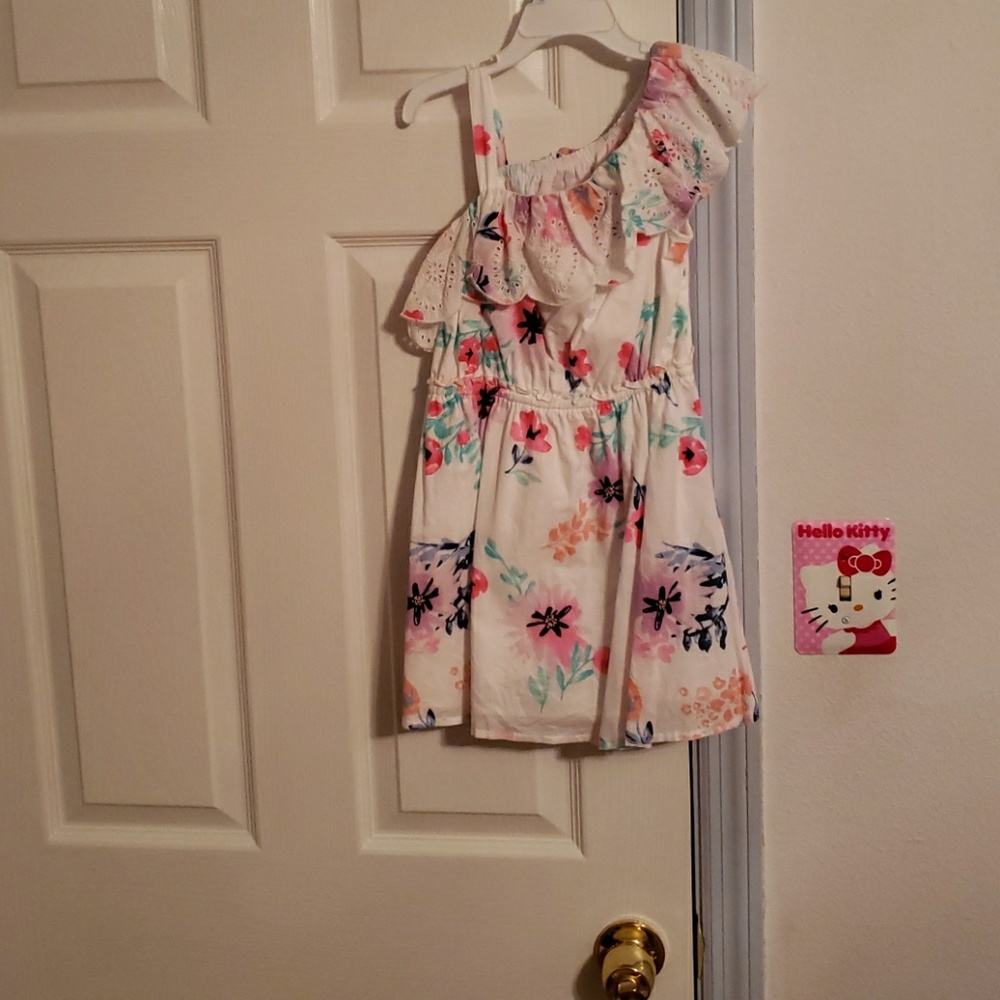 Girls dress